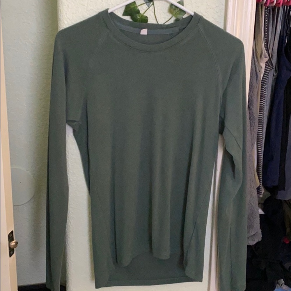 Long sleeve tee